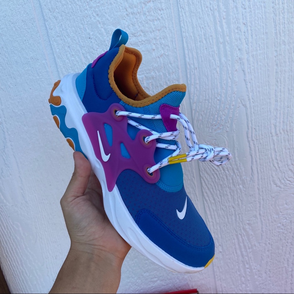 NIKE AUTHENTIC PRESTO  6y